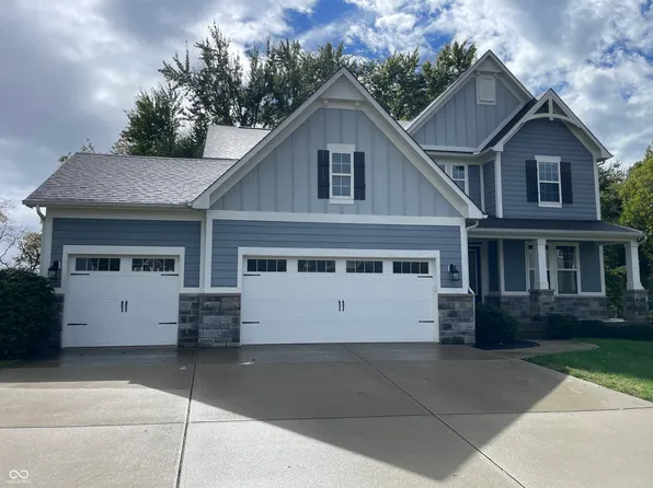 3271 Gray Hawk Dr, Columbus, IN 47201