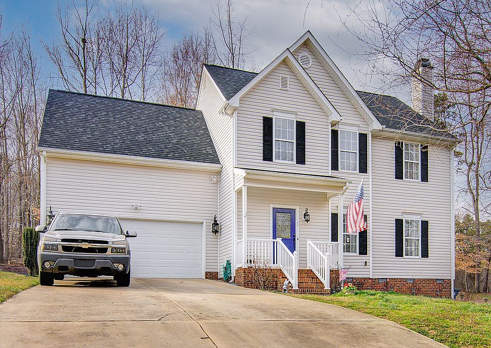 1st image of 3784 Northumberland Dr