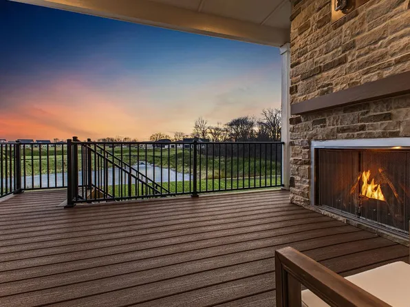 5300 175th St, Urbandale, IA 50323