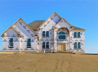 1635 Stone Tavern Blvd S, Whitehall Township, PA 18104