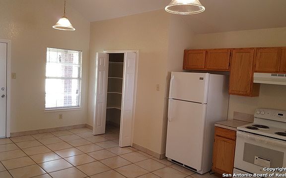4th image of 3831 Pettus #1
