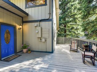 6949 Pinehaven Rd, Oakland, CA 94611