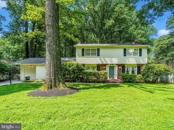 4 Burr Oak Ct, Randallstown, MD 21133