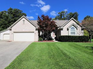 5273 Sequoia Ct, Grand Blanc, MI 48439