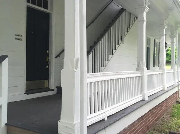 411 N 3rd St APT 201, Kingston, TN 37763