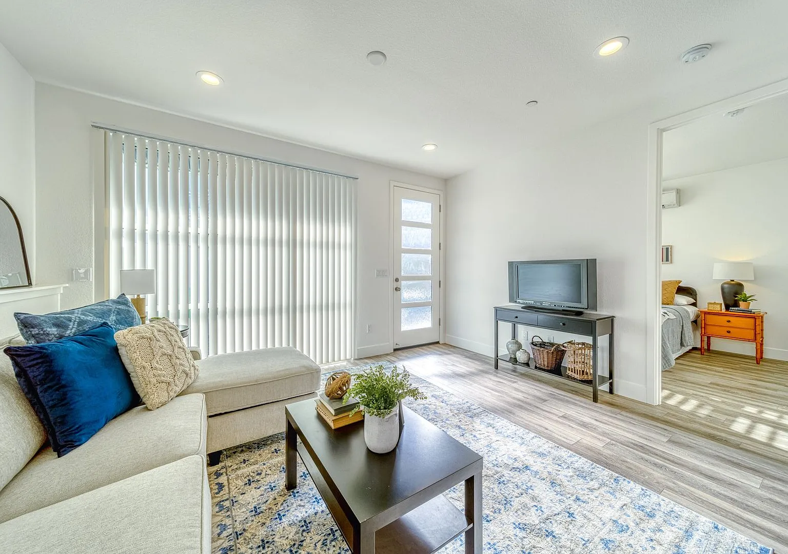 Phase 1 Bungalow Rental - Lot D40 Main — Photo 4