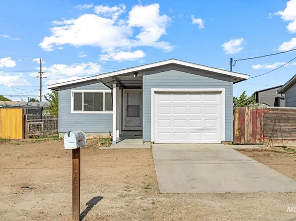 1126 Powell Ave, Nampa, ID 83687