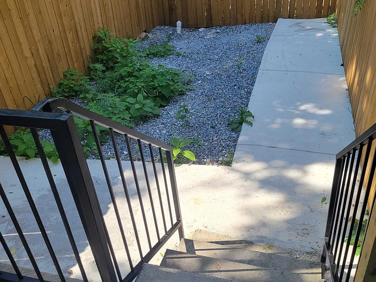 2032 Harlem Ave — Photo 16