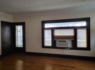 2217 Lewis Dr, Lakewood, OH 44107