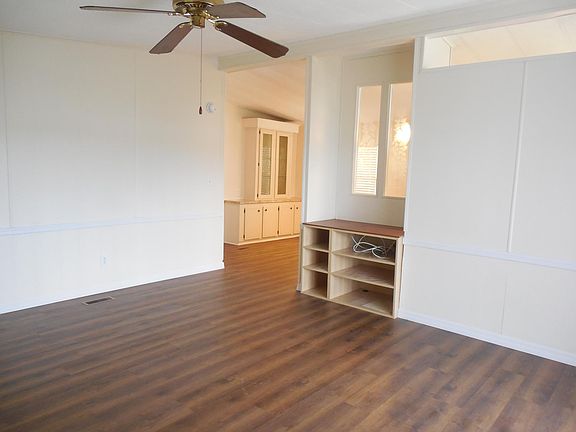 5th image of 2055 S Floral Ave