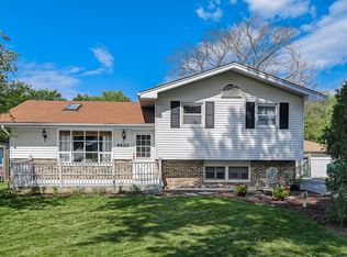 4420 Cross St, Downers Grove, IL 60515