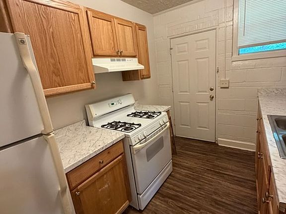 2nd image of 838 32nd Ave #A & B