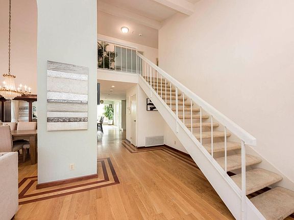 3rd image of 19 Condon Ct