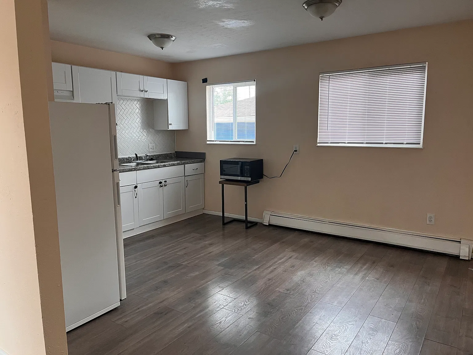 2 bed, 845 sqft, $1,137 — Photo 3