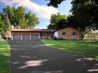 1390 104th Ln NW, Coon Rapids, MN 55433