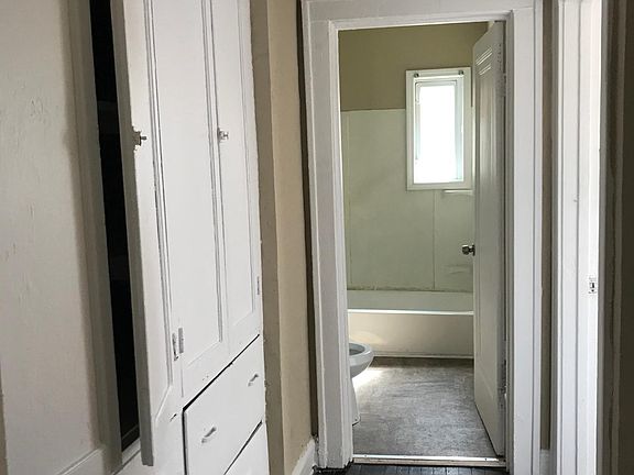 5th image of 4031 Paseo Blvd APT 1