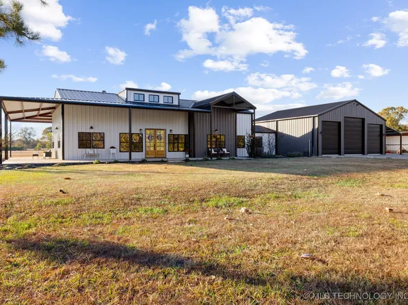 1075 N 4430th Rd, Valliant, OK 74764