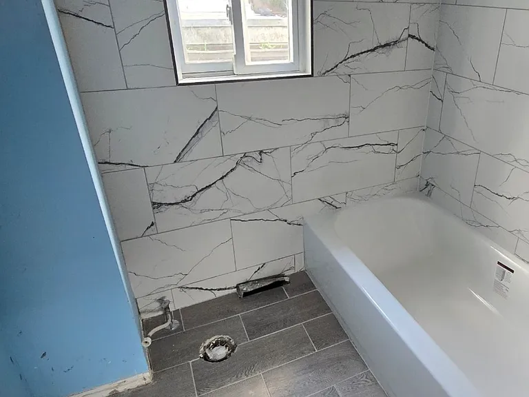 118 Redlyn St — Photo 4