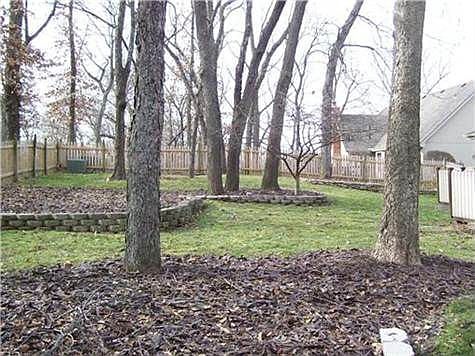 5th image of 1410 NW Weatherstone Ln