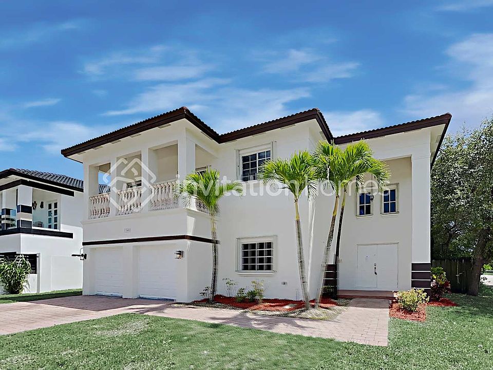 1st image of 15680 SW 20th Way