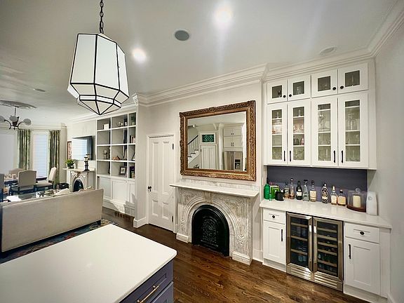 3rd image of 20 W Cottage St