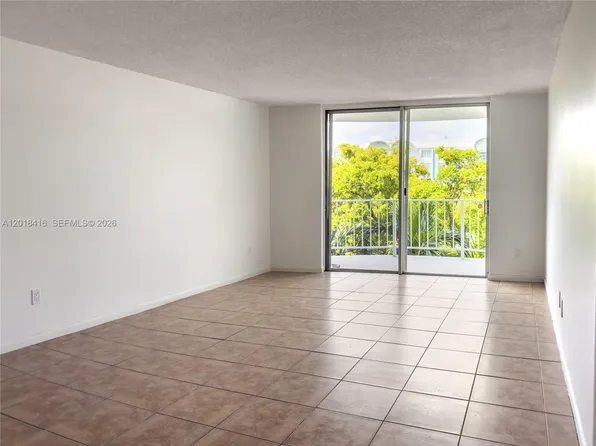 496 NW 165th Street Rd APT D410, Miami, FL 33169