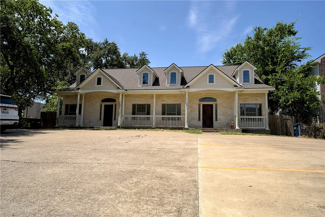 5 bed, 1830 sqft, $2,500 — Photo 1