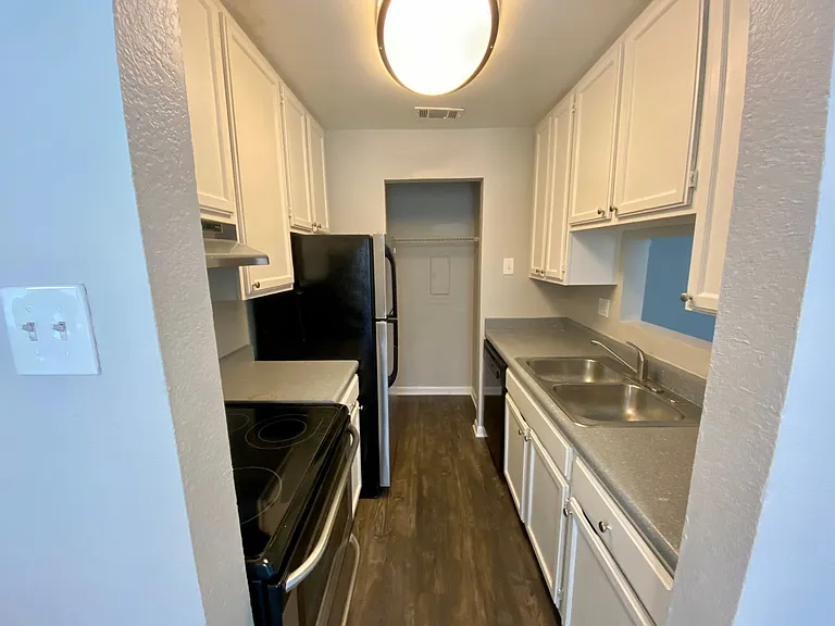 4502 Gaston Ave #322 — Photo 6