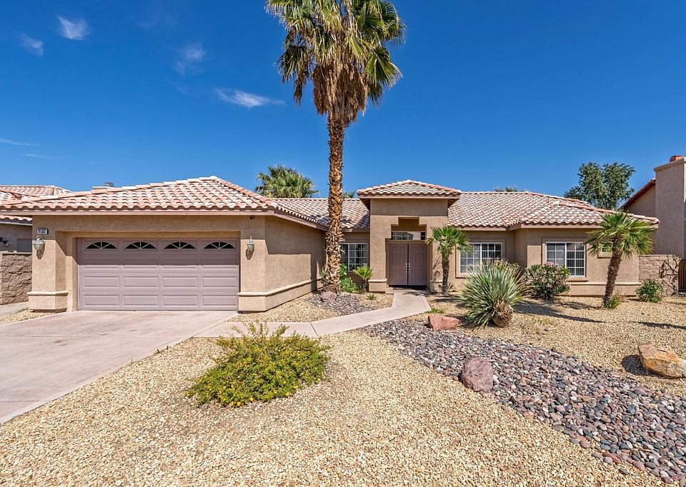 1st image of 78582 Pompeii Ct