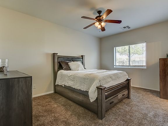 5th image of 2828 E Wier Ave