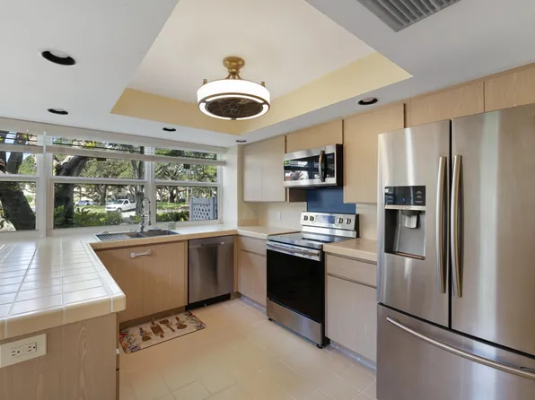 8101 Oakton Court #1a, Lake Clarke Shores, FL 33406