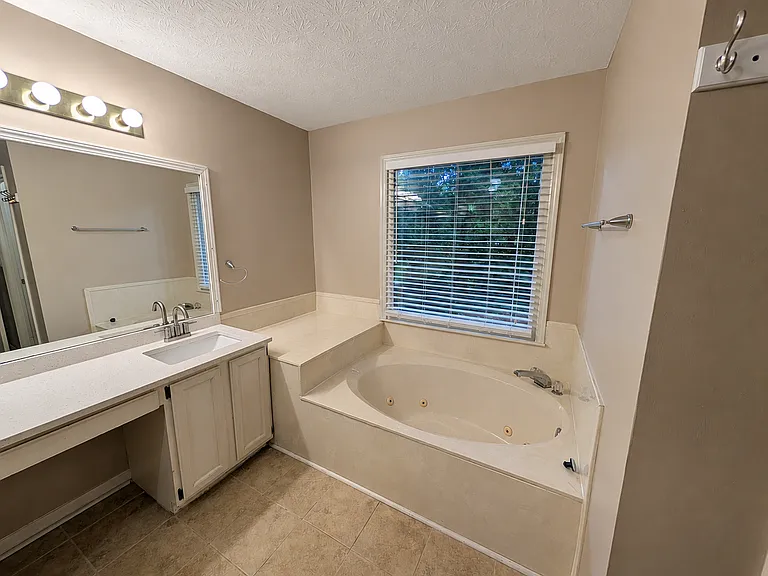 125 Pine Top Ct — Photo 17