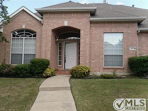 1st image of 3824 Gillespie Dr