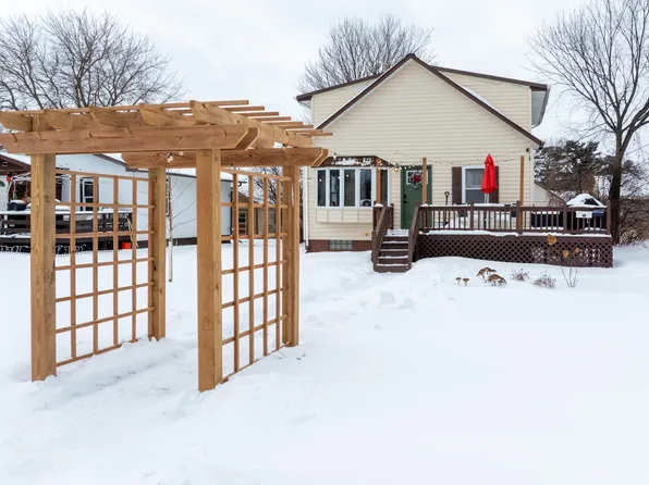 515 NW 7th Ave, Grand Rapids, MN 55744