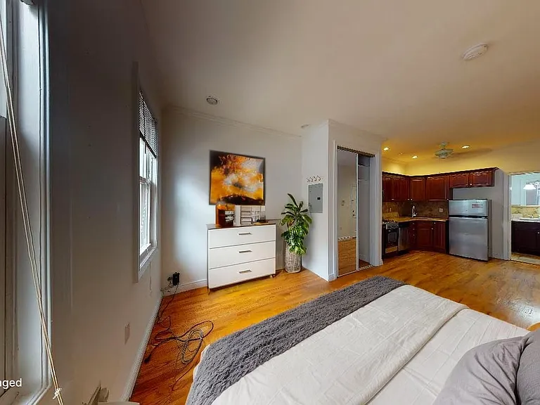 607 Adams St #1 — Photo 6