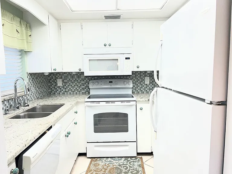 3751 S School Ave #29 — Photo 13