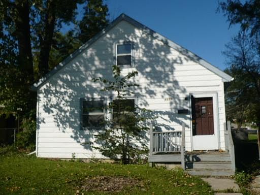 1st image of 2300 S Lewis Ave