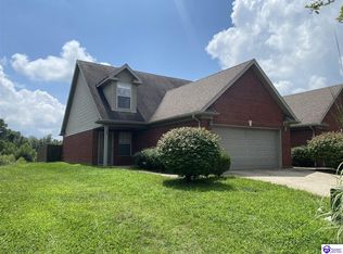 146 Twin Lakes Dr, Vine Grove, KY 40175