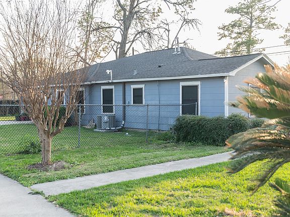 4th image of 7902 Laura Koppe Rd
