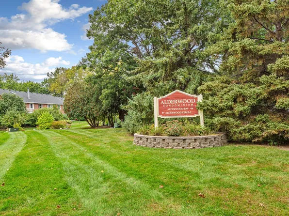 6337 Alderwood Cir APT B, Woodbury, MN 55125