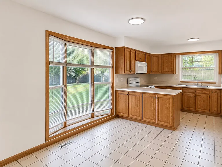 Brower Dr — Photo 2