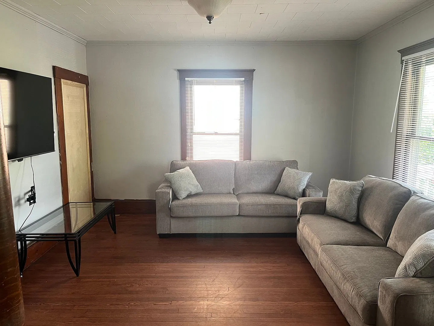 1120 Oakland — Photo 3