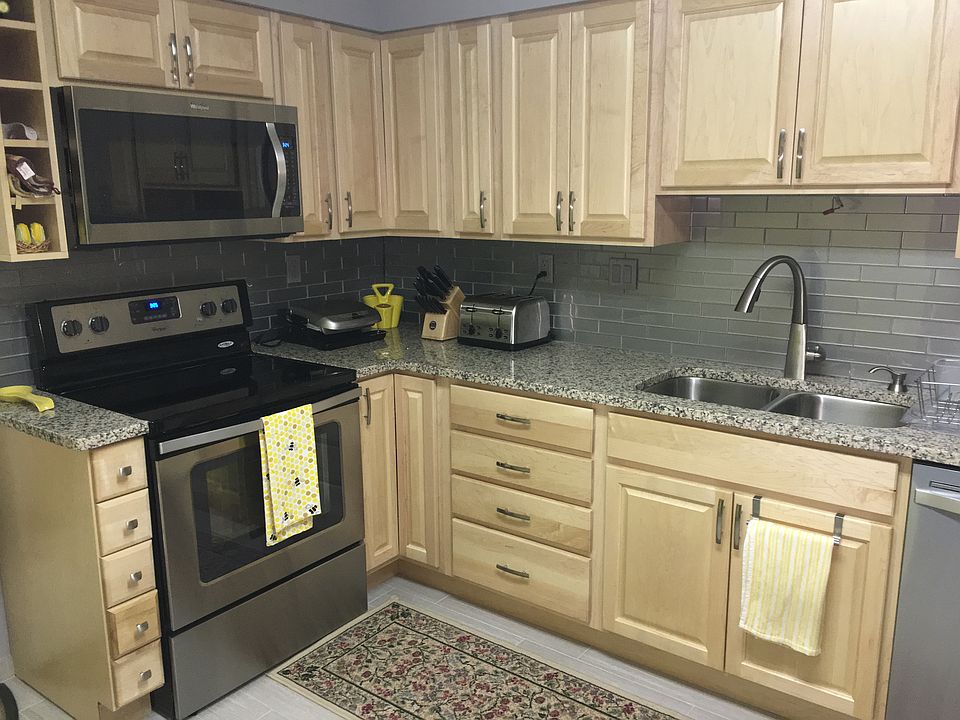 2nd image of 1808 Old Meadow Rd APT 308