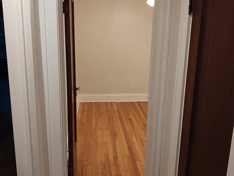 224 S Allen St — Photo 34