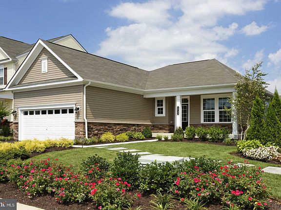 3rd image of 1717 Hudgins Farm Cir