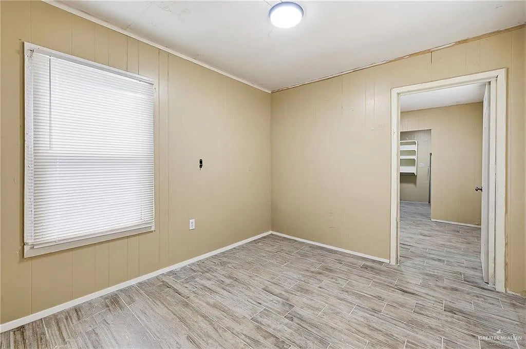 1 bed, 1.0 bath, 350 sqft, $650 — Photo 2