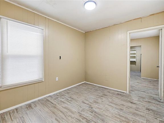 2nd image of 525 N 20th St APT F