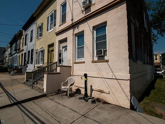 3rd image of 120 Peabody Pl