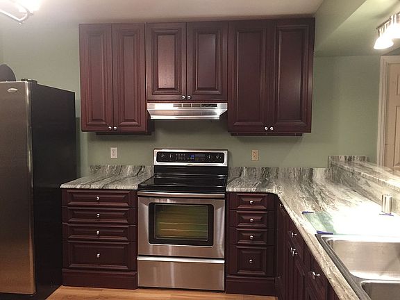 2nd image of 3900 Oak Hammock Ln
