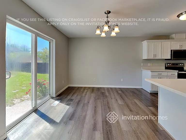 216 Michell Ln NE — Photo 6